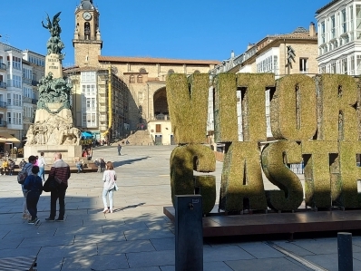 Vitoria, su catedral, la Rioja Alavesa y el Valle Salado de Añana